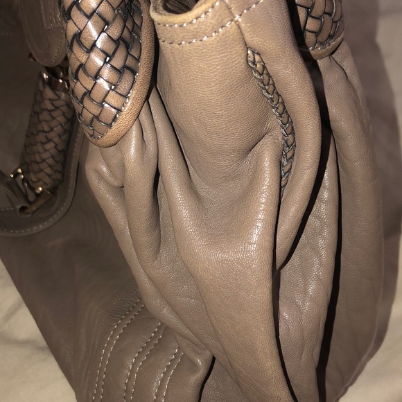 Fendi spy bag large nice cute must have hot pick leather limited color authentic - Picture 16 of 16